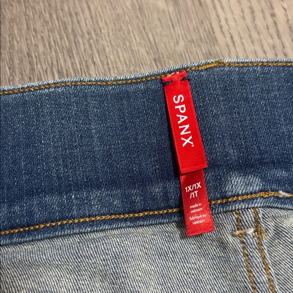 SPANX Flare Jeans - Picture 3 of 6